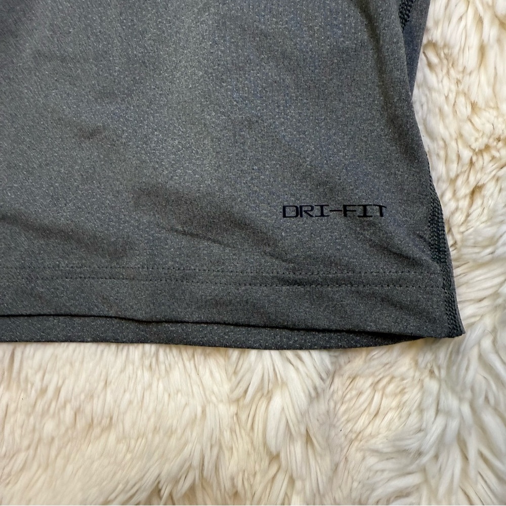 Nike men’s dark gray dri fit tank Top large standard fit lightweight - Picture 5 of 6